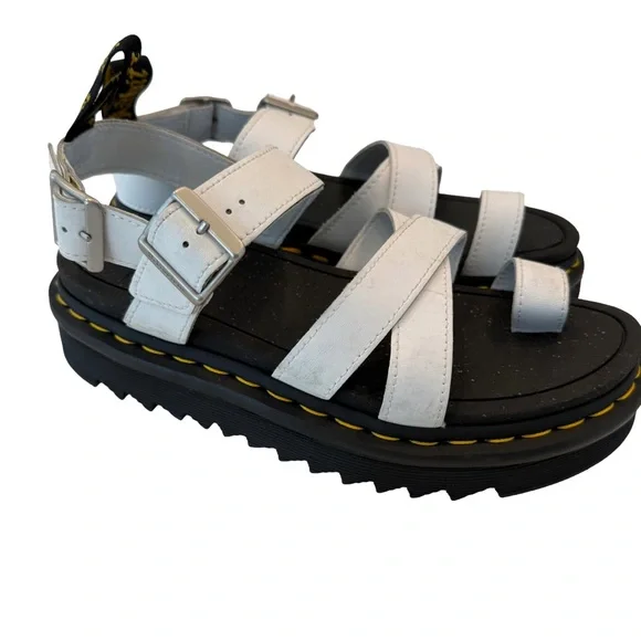 Dr Martens “AVRY” Women’s White Platform Sandals Size US 7 EU 38 NEW